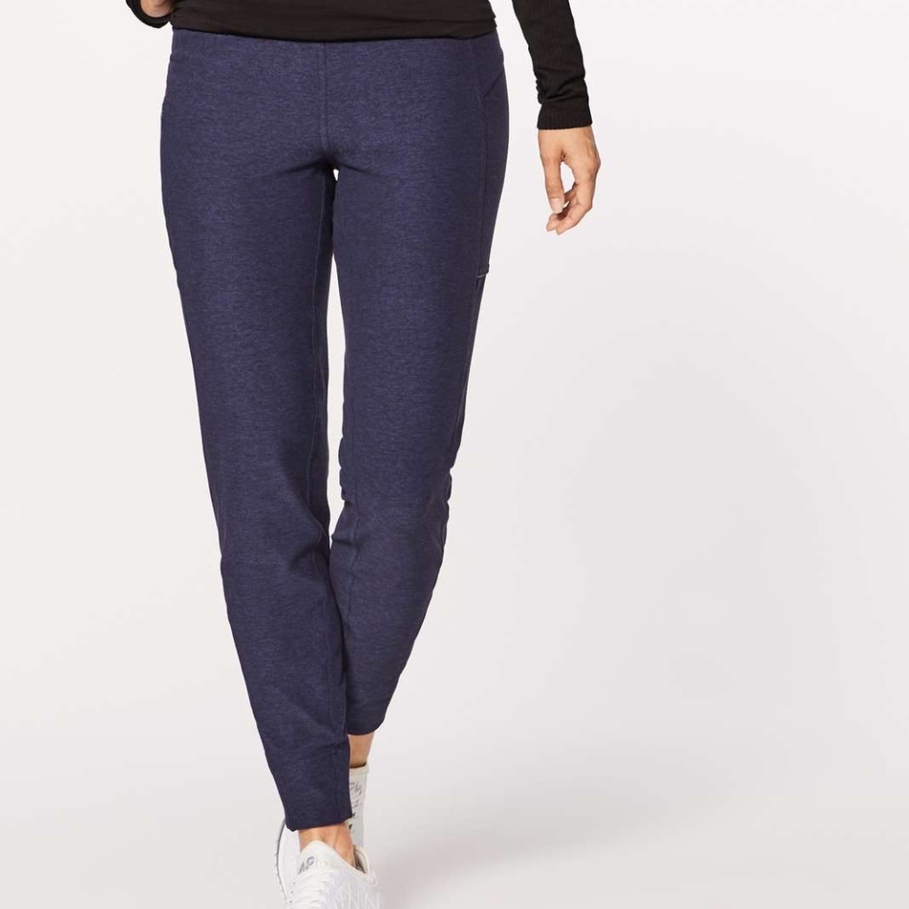 NWT Lululemon Run On Jogger